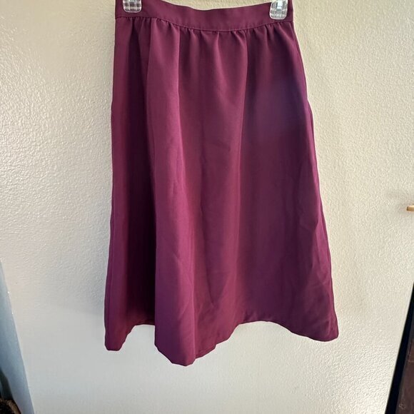Vintage Maroon Skirt‎ - Picture 3 of 6